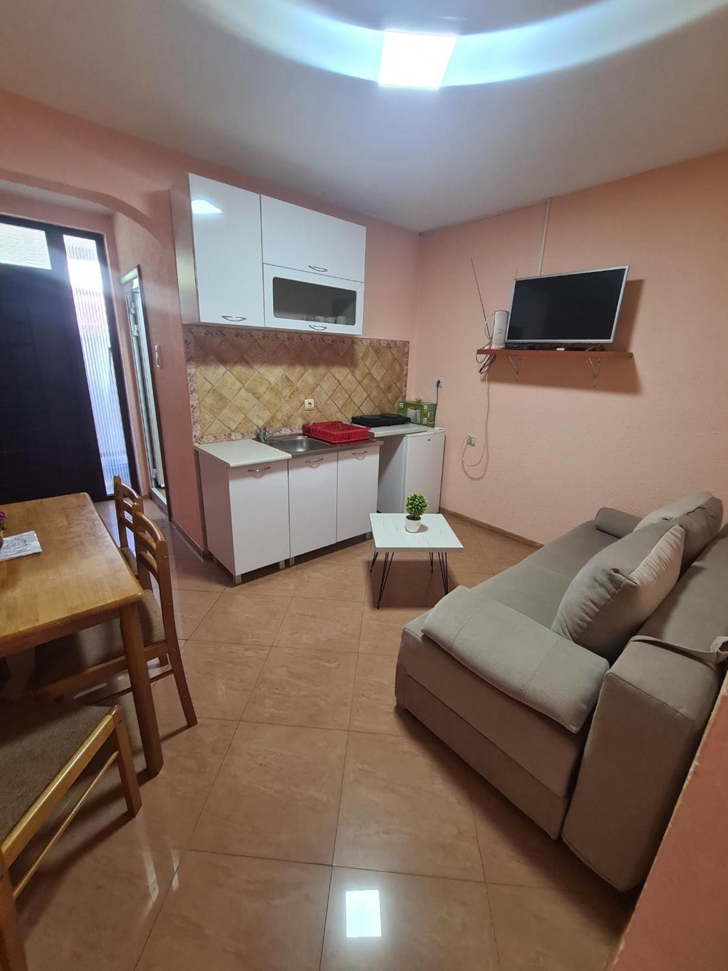 Bulatovic Daire *