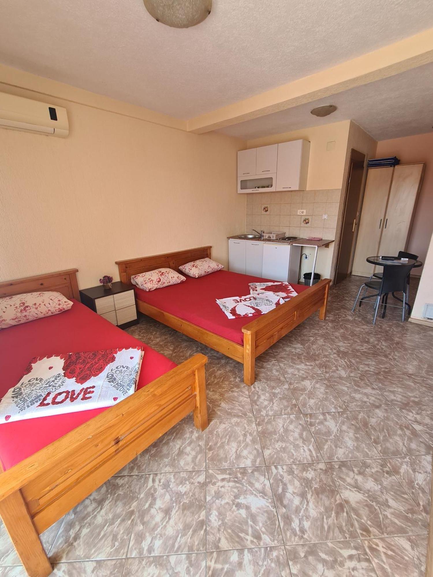 Bulatovic Apartment Bar