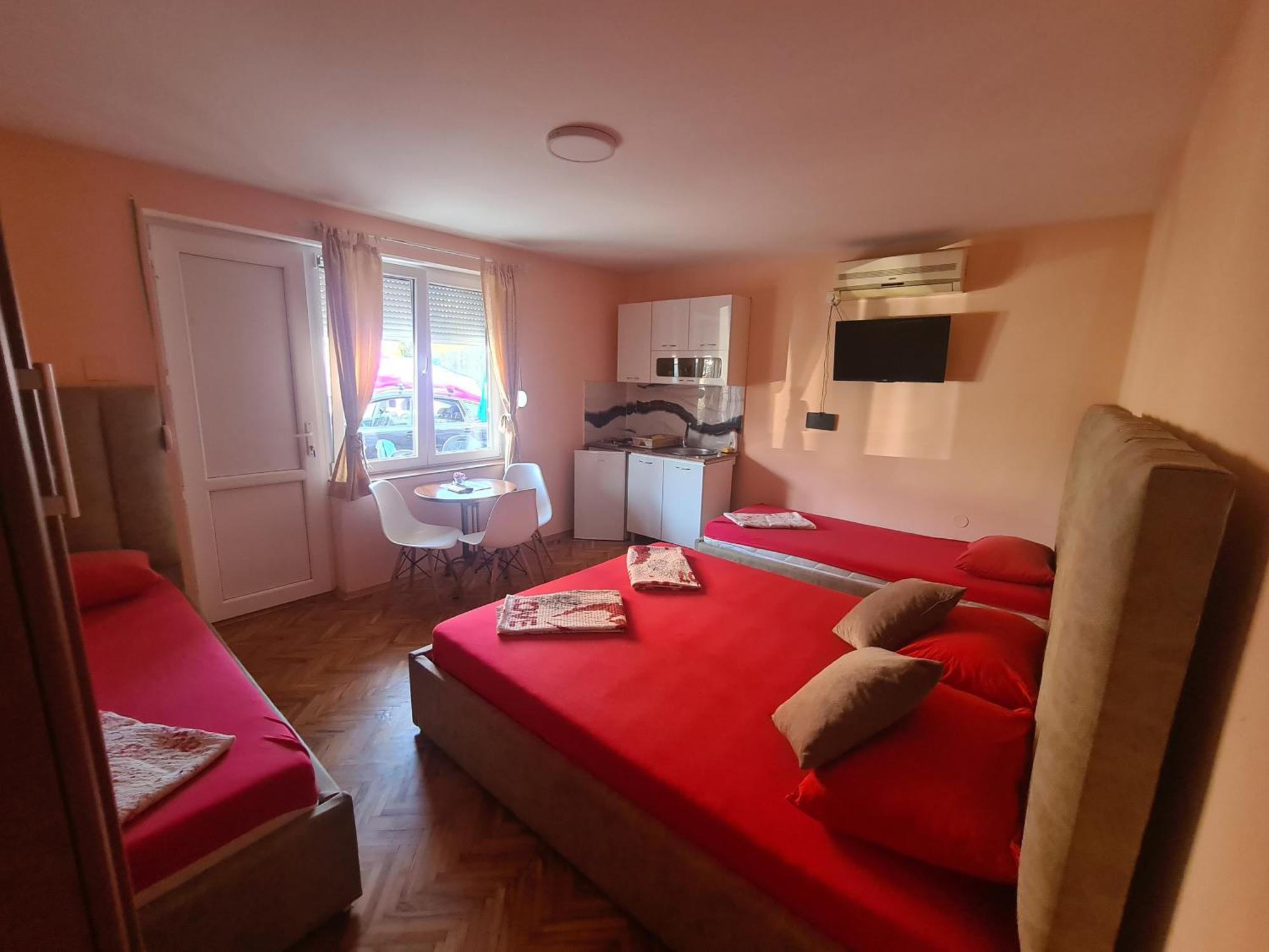 Apartment Bulatovic